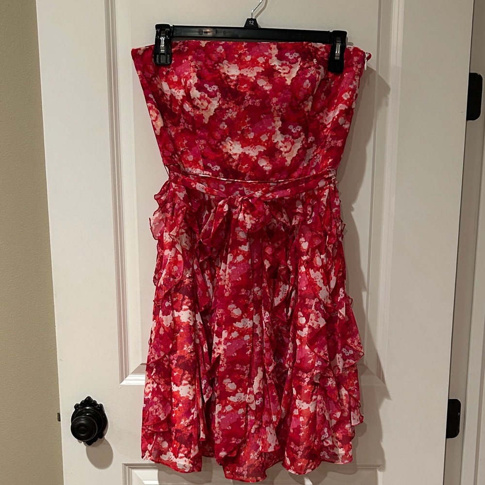 WHITE HOUSE BLACK MARKET DRESS